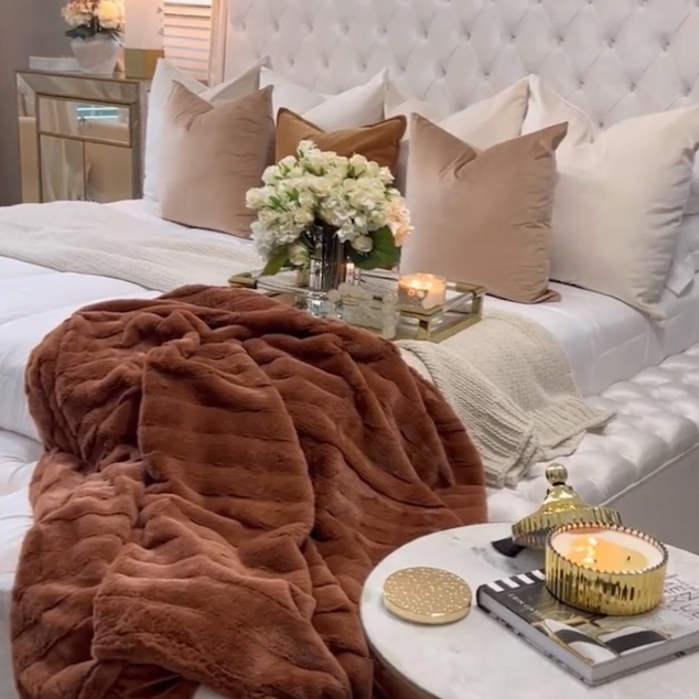 Fall Holiday Hosting Tips: Creating a Cozy Guest Bedroom Retreat