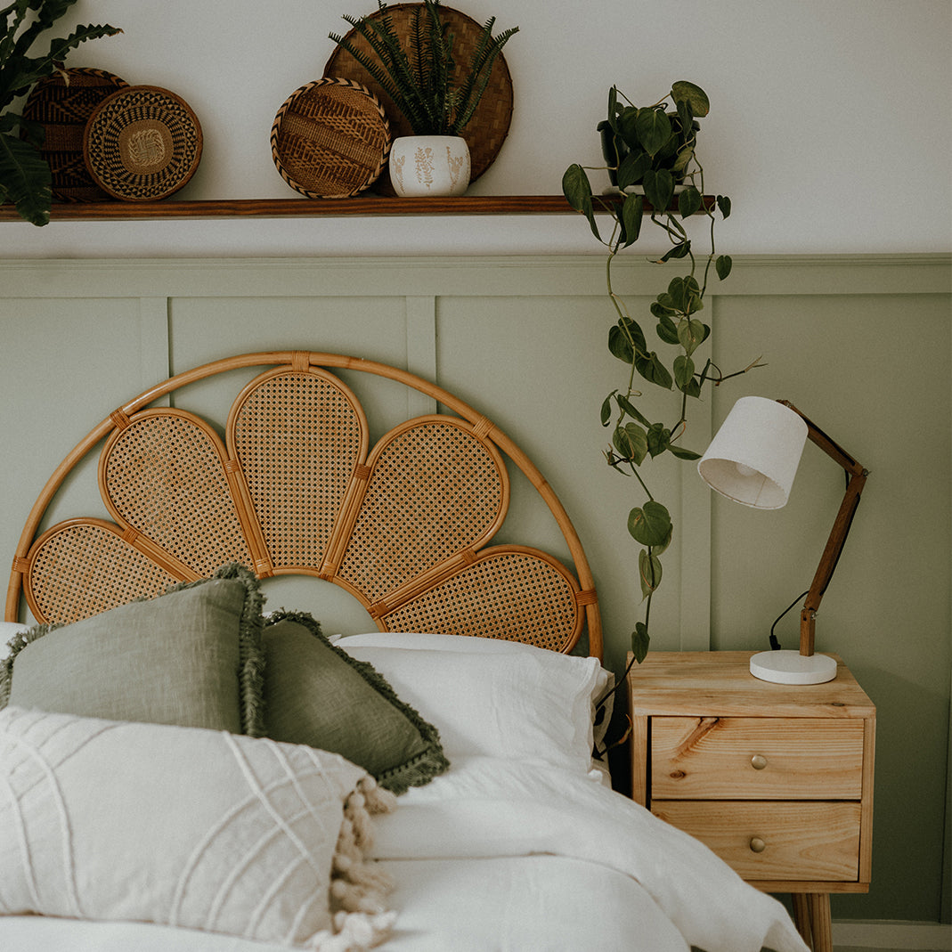 Tricks to make Your Bedroom Look Bigger