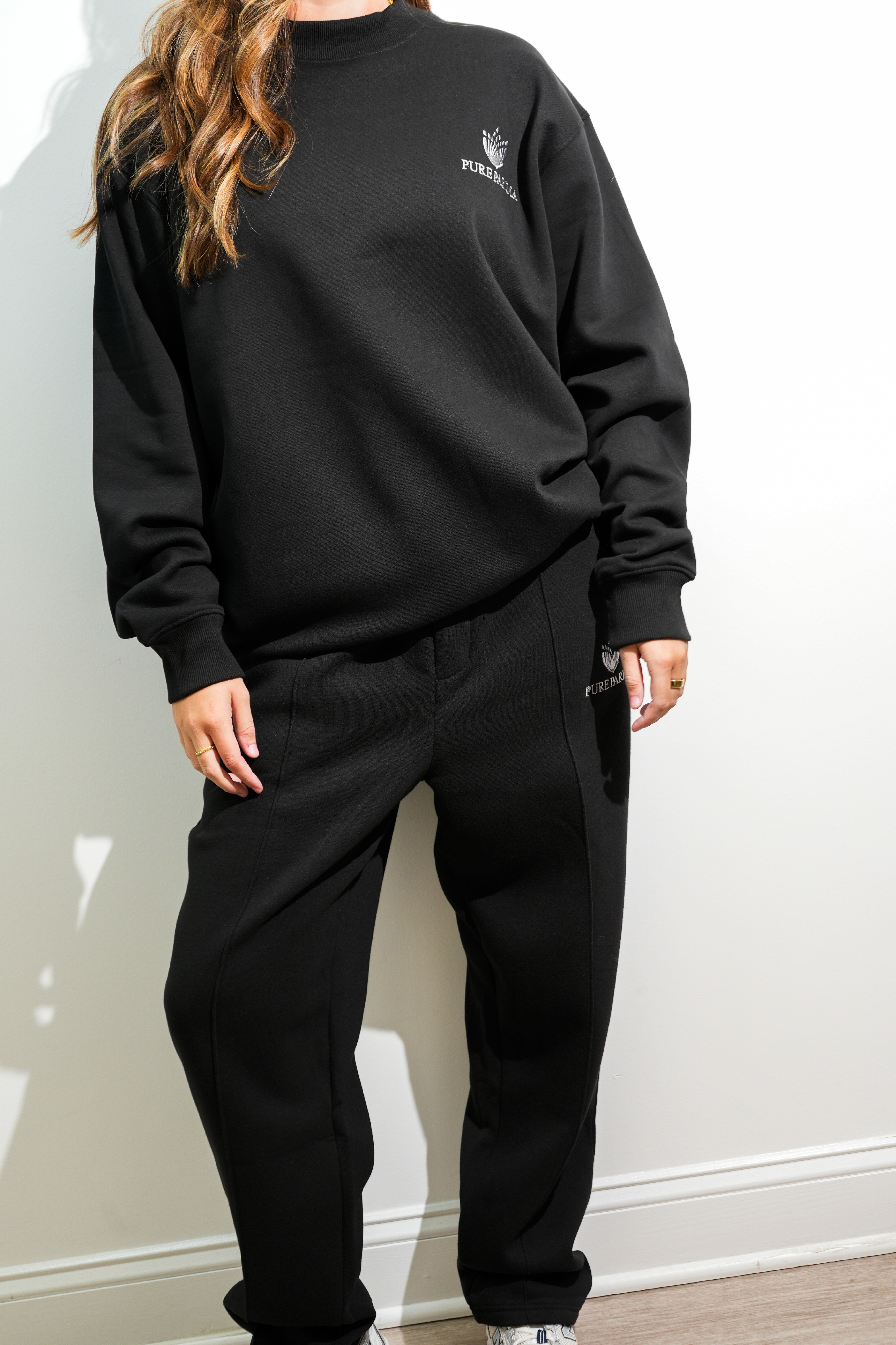 pure parima black sweatshirt and sweatpants