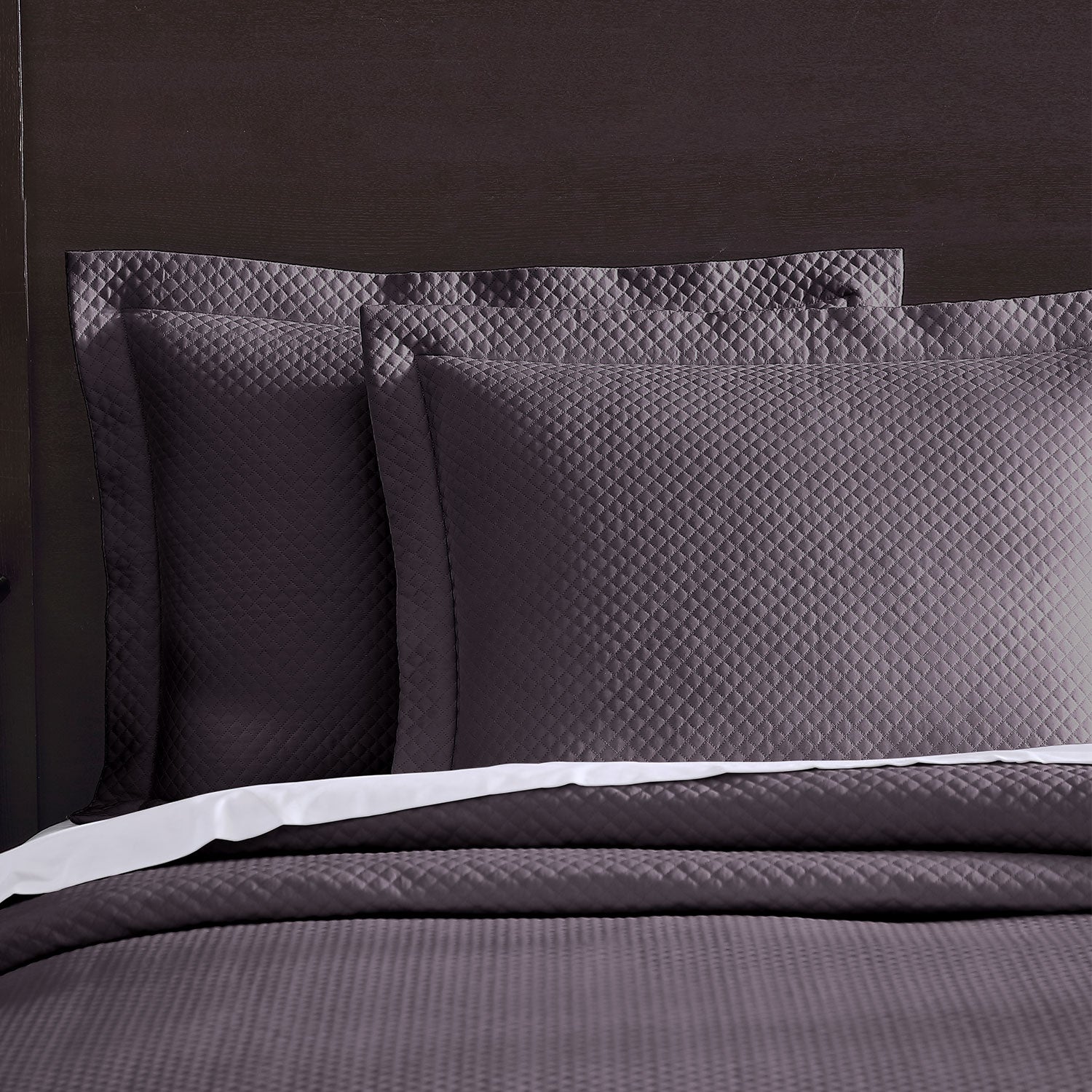 pure parima egyptian cotton diamond quilted coverlet#color_charcoal