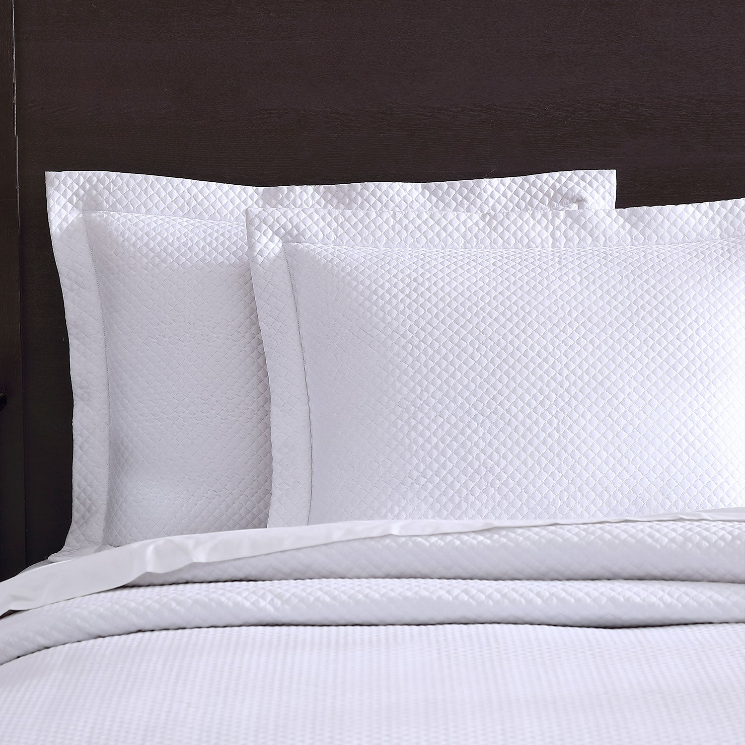 pure parima egyptian cotton diamond quilted coverlet#color_white